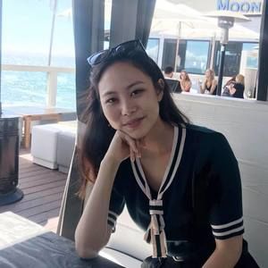 Meet your Posher, Hyunji